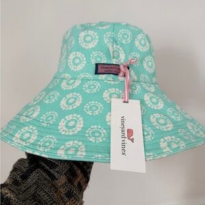Vineyard Vines Summer Sun Bucket Hat